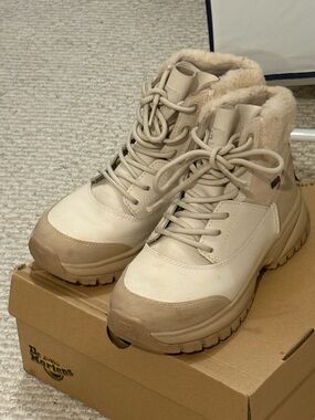 UGG Women's Yose Fluff V2 Beige Lace-Up Boots